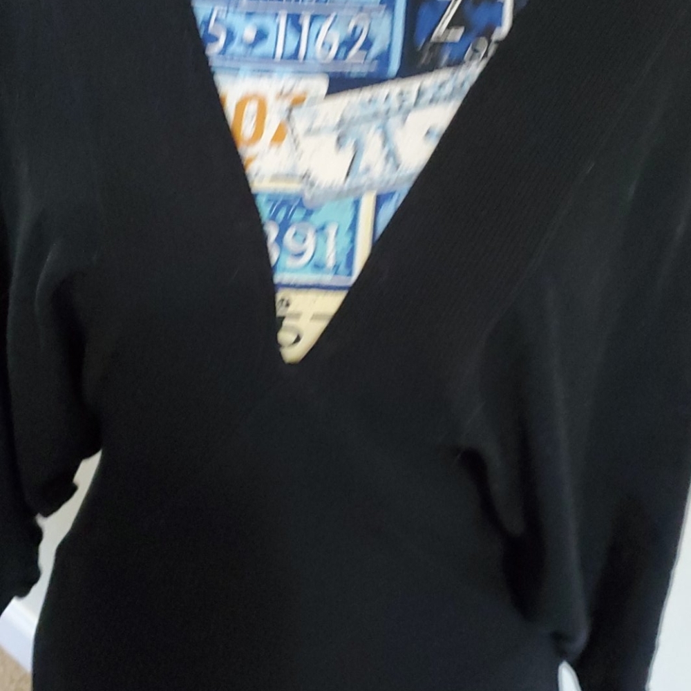 Sweater - Picture 3 of 4